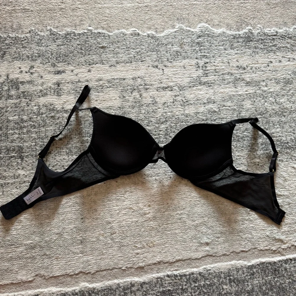 🆕 Nicole Miller light lift push up t-shirt bra in black